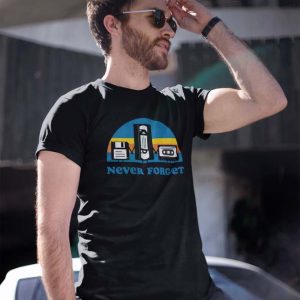 Never Forget. Polera Negra Hombre