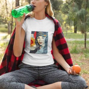 Shepard Fairey .9  Polera Blanca Mujer