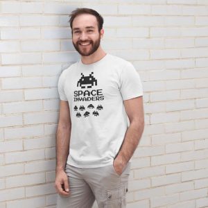 Space Invaders. War. Polera Blanca Hombre