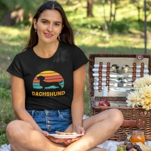 Polera Dachshund Negra Mujer